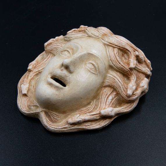 メデューサと蛇のマスク、古代ギリシャの怪物ゴルゴン・メデューサの頭