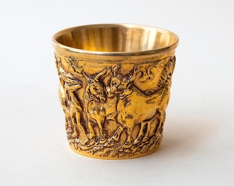 ミケーネ時代の金杯、古代ギリシャの工芸品博物館所蔵の銅製レプリカ