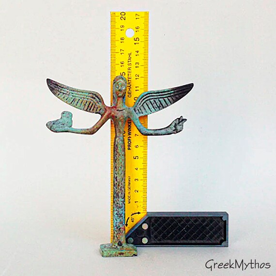 勝利の女神ニケのブロンズ像、ギリシャ神話、金属彫刻、美術館級の美術