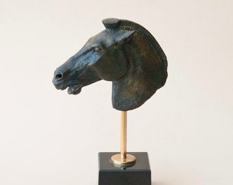 馬の頭のブロンズ像、古代ギリシャの芸術彫刻、アテネのアクロポリスの
