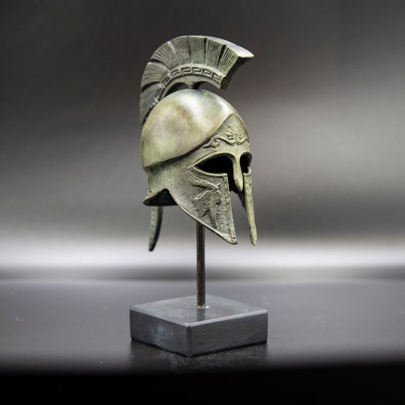 古代ギリシャの青銅製ヘルメット、ギリシャの鍵模様の兜、コリント式