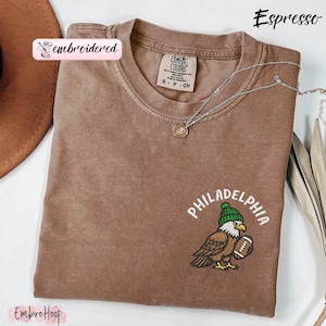 Comfort Colors® Embroidered Philadelphia Football Shirt, Philly Game Day Crewneck, Football Fan Sports Gift, Unisex Fan T-Shirts zdjęcie 6