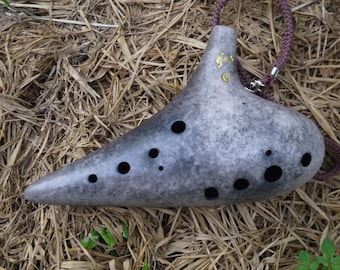 Bass c ocarina 12 holes.