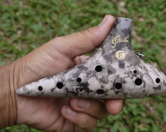 Ocarina soprano F 12 holes.