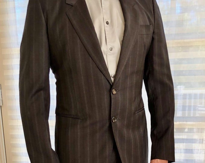 Alan Bilzerian Dark Grey Two Piece Pin Stripe Suit – 2003