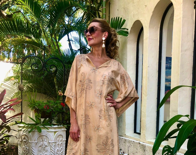 C≈2≈C - The Caftan – Paisley Flowers Embroidered on Café Ole, One-of-a-kind, Handmade Caftan