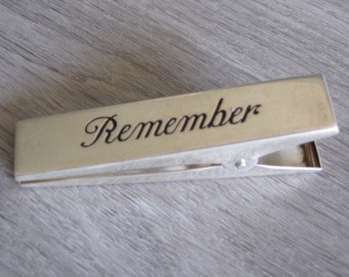 Antique Sterling Silver Clothes Pin Engraved “Remember”