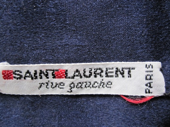 YSL Yves Saint Laurent Vintage 70s Oversized Silk… - image 4