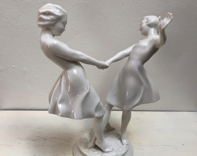 Lorenz Hutschenreuther Porcelain Figures The May Dance with Two Girls