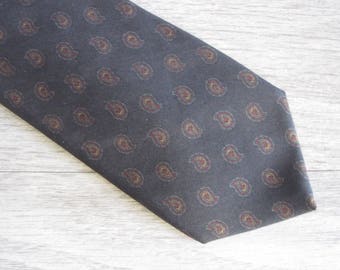 Vintage Burberrys Dark Brown Paisley Silk Tie – 1970s