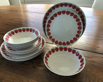 Mid Century Arabia Pomona Pattern Strawberry Dishes - Four – 3 Piece Place Settings – 12 pieces total