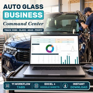 Könnte beinhalten: Ein Laptop zeigt ein Auto Glass Business Command Center Dashboard mit Diagrammen und Datentabellen. Auf dem Bildschirm ist der Text Auto Glass Business, Command Center, Track Jobs, Glass, ADAS, Profit, 11 Workflow Tabs, Excel + Google Sheets und Instant Download zu sehen.