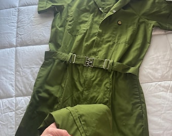 Woman’s olive green 1970/80 jumpsuit size 40