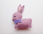 Retro style lilac and lavender bunny brooch - wool felt pin - vintage look pinback - lapel pin - in stock and ready to ship