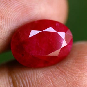 Natural Ruby Oval Shape Faceted Untreated Old Mines 8.55 Carat 14.5x10.5x6 mm