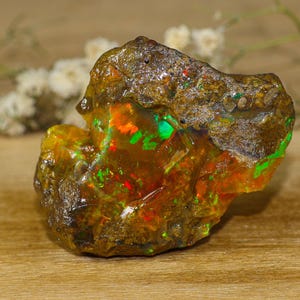 AAA Äthiopisches Opalöl Roher Welo Feueropal Roher Kristall 64.70 Crt