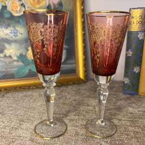 his hers wine glasses Gold Wine Glasses, Unique Wine Glasses, Ripple Wine Glass Set, Barware –  Casa Amore main image 0