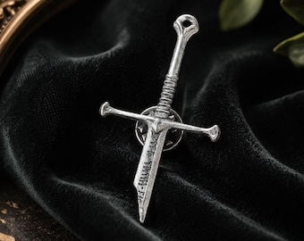 Silberne Schwert Brosche, Mittelalterlicher Dolch Anstecknadel,Gothic Schmuck,Ritter Schwert Brosche,Fantasy Rüstung Anstecknadel,Männer Frauen Geschenk