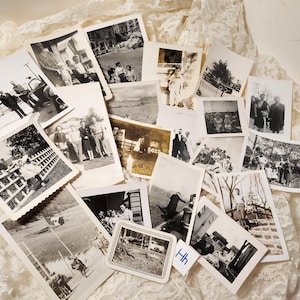 20 family photos 1930-50&#39;s people men women children couples groups black and white photographs vintage paper art supplies ephemera  H