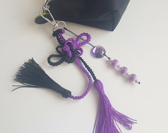 Llavero gótico con dije de nudo coreano Norigae negro y morado, accesorio para bolso, regalo de bruja