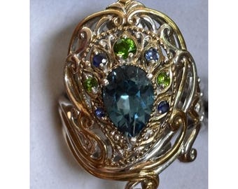 Gems en Vogue London Blue Topaas Ring met groene edelsteenaccenten. Maat 9