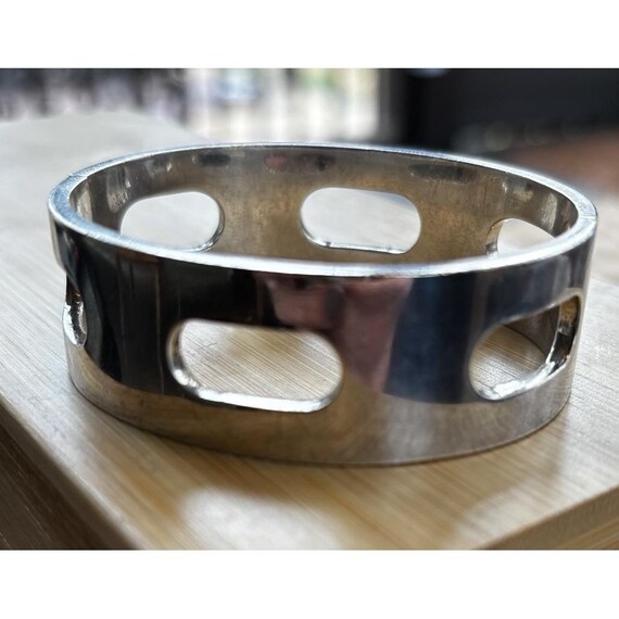 Solid Sterling Silver Hinged Bangle Bracelet 72.2… - image 1