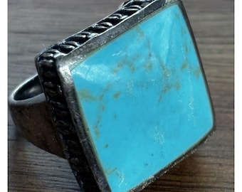 Anillo grande de turquesa y plata de ley, talla 7
