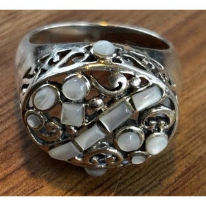 Sterling Silver MOP Shell Floral Design Ornate Scrollwork Ring Size 5.75