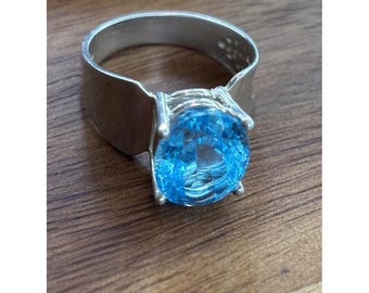 Blue Topaz Silver Solitaire Cocktail Ring 7.75