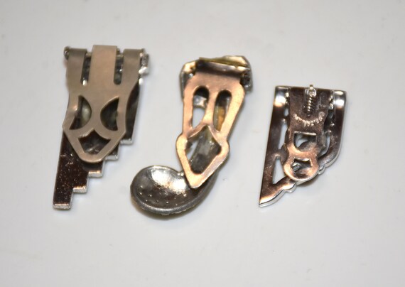 Lot of 3 vintage dress clips - image 6