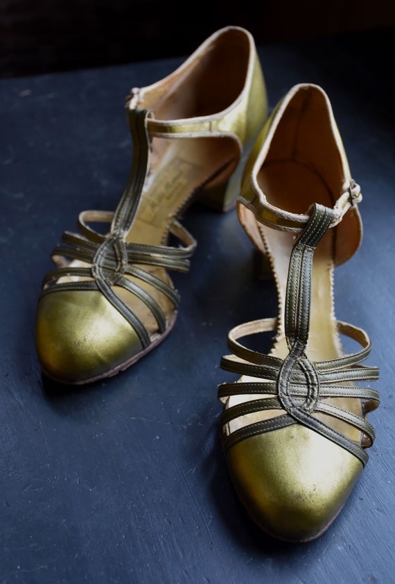 antique green metallic T strap 1920s shoes