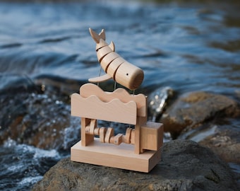 Wooden Mechanical Fish Automaton / Handcrafted Moving Wood Sculpture / Minimalist Kinetic Desk Art / Natural Wood Home Decor