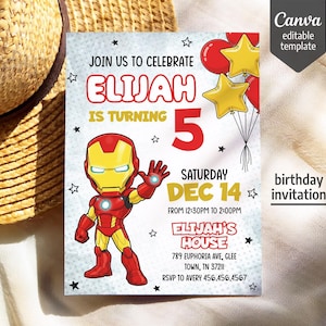 Puede incluir: Una tarjeta de invitaci&oacute;n de cumplea&ntilde;os rectangular con un personaje de Iron Man en dibujos animados, globos rojos y amarillos, y estrellas negras sobre un fondo gris claro. El texto incluye JOIN US TO CELEBRATE ELIJAH IS TURNING 5, DEC 14.
