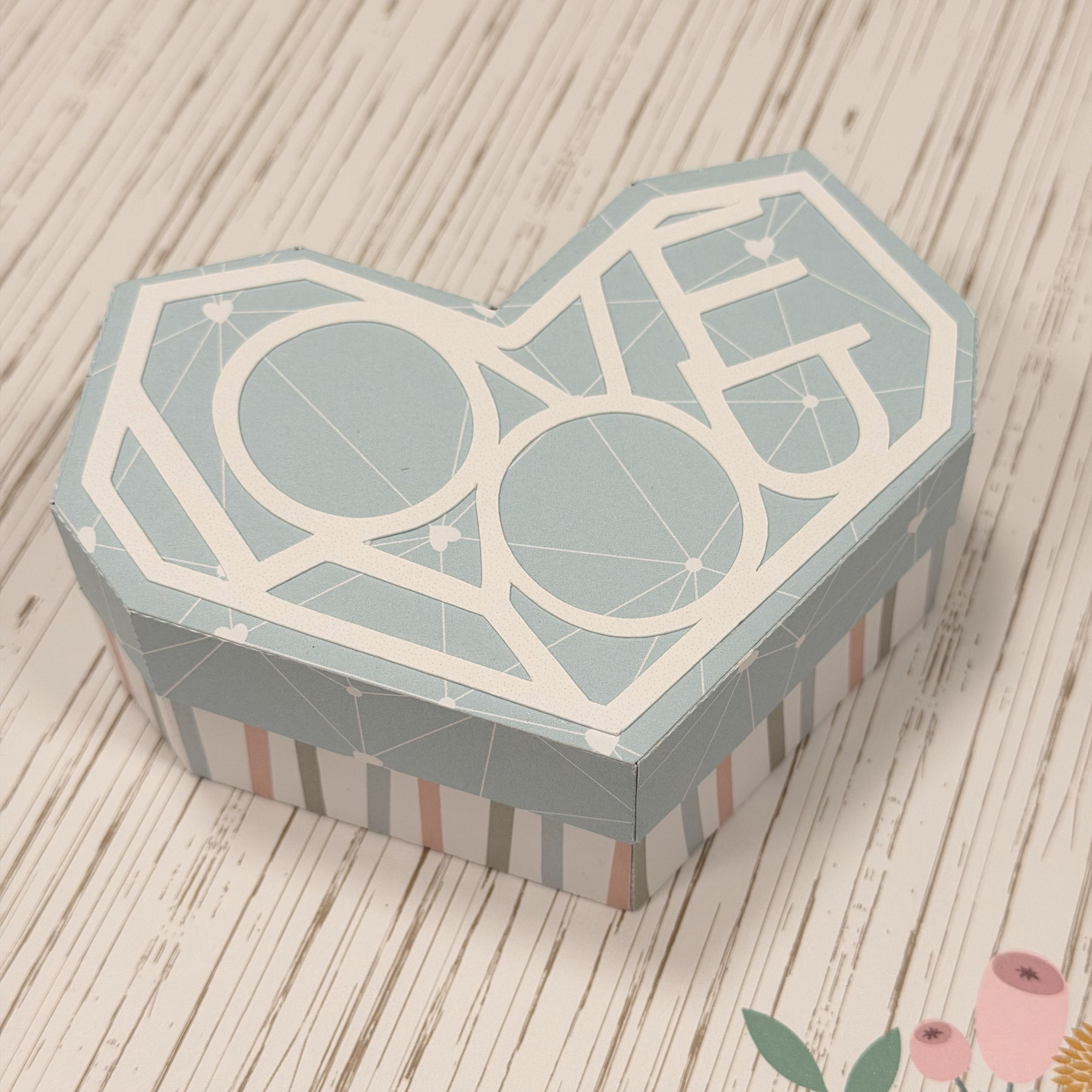Valentine Heart Box - cut file(svg dxf png ) for Silhouette & Cricut ...