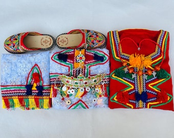 Girls Amazigh Dress Set, Complete Berber Outfit with Kaftan, Necklace and Slippers