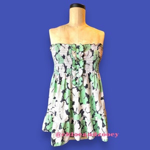 Y2K 00s Juicy Couture Hawaiian Hottie Hibiscus Pattern Wear 2 Ways Shoulder Ties / Strapless Summer Top Vintage