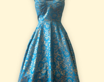 50s 1950s Fifties Va Va Voluptuous Sensuous Sensational Hand Stenciled Hawaiian Tiki 50s Halter Dress! B 41” W 36” STUNNING