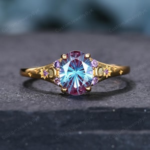 Vintage Firework Cut Oval Cut Alexandrite Moon Engagement Ring 14K Gold Starburst Wedding Ring Amethyst Curved Stacking Wedding Band Gift