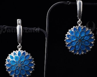 Blauwe lotusoorbellen van zilver en email | Handgemaakte watergeest cloisonné-sieraden