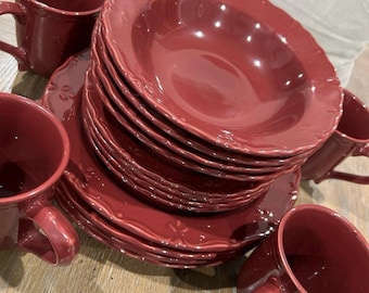 Bellcrest Burgandy by HOME TRENDS  Dish Set 16pcs.