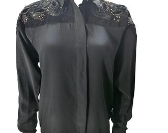 Cedars Petite - Chemisier vintage en soie noir vintage peau de serpent orné de cuir 6 pièces
