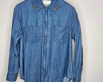 VTG Gina Ginori Chemise western en denim de lavage moyen avec fermeture éclair sur le devant et clous en filigrane M