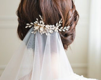 Swarovski crystals Hair Clip -  Wedding Hair Pin, Bridal Hairpiece , Crystal Hair Comb, Gold Hair Pin,  Bride Hair Pin, Bride Hair Accessory