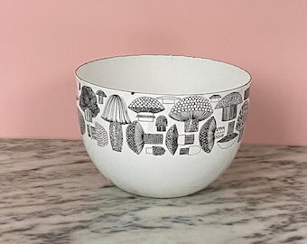 アンティーク雑貨 FINEL ARABIA enamel bowl Vintage Finel Arabia Mushroom Enamel Bowl Made in Finland - Etsy