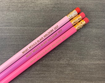 cosa farebbe Blair Waldorf con le matite incise in rosa.