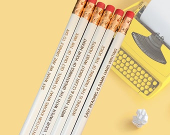 The Writer Pencil Set of 6. Autoren-Zitate für Autoren, die Ermutigung brauchen, um ihren Roman fertig zu stellen