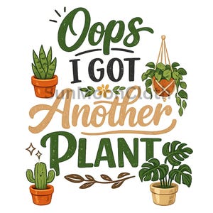 Puede incluir: Una taza de cerámica blanca con un asa negra y el texto "But First, Coffee" en negrita negra. La taza está sobre un fondo borroso. La taza mide aproximadamente 10 cm de altura.