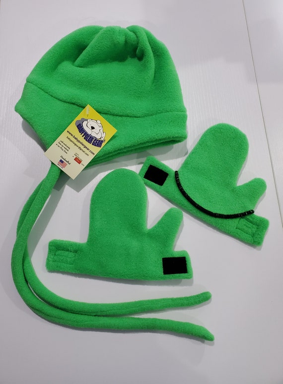 infant winter hat and mittens