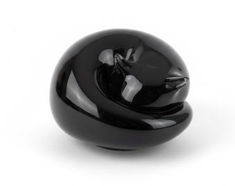 Pisapapeles de cristal con forma de gato durmiendo negro