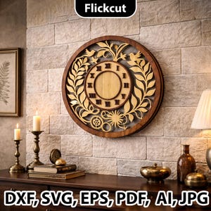 Puede incluir: Un reloj de madera redondo con un marco marrón oscuro y un centro marrón claro. El reloj presenta números romanos, hojas decorativas y engranajes. El texto "Flickcut" está en la parte superior y "DXF, SVG, EPS, PDF, AI, JPG" en la parte inferior.
